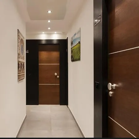 Cavour 19 - Dependance 3*